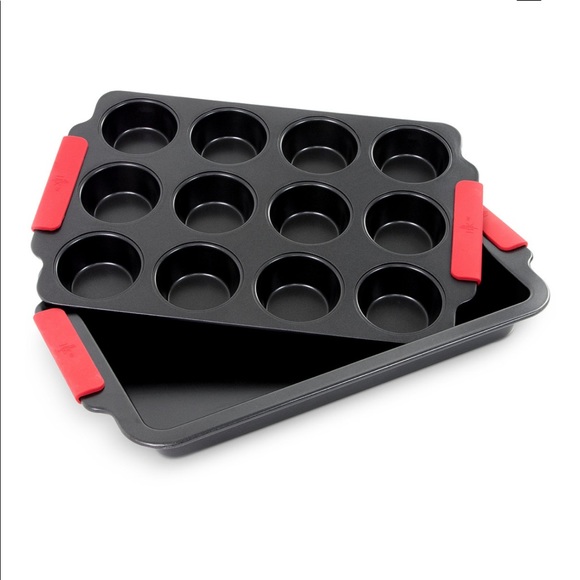Hell’s Kitchen Kitchen Hells Kitchen 2 Piece Bakeware Set Poshmark
